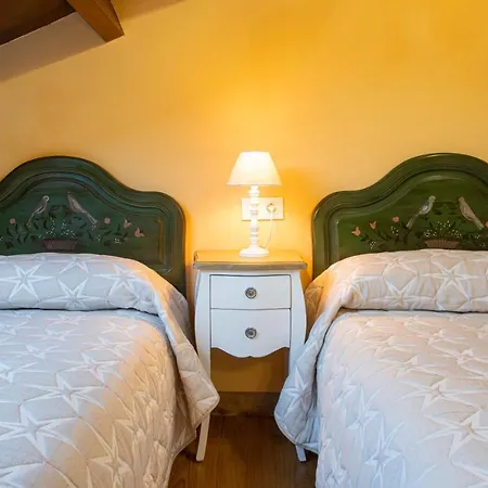 Apartamentos Turisticos Las Nieves * Poo De Llanes