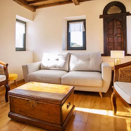 Apartamentos Turisticos Las Nieves Poo De Llanes