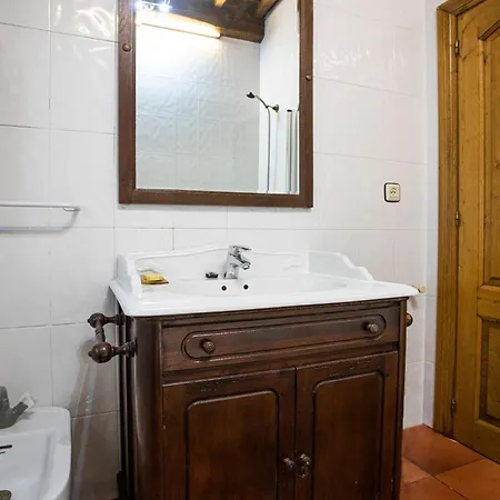 Apartamentos Turisticos Las Nieves Poo De Llanes