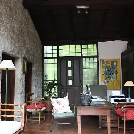 Turisticos Nieves * Poo De Llanes