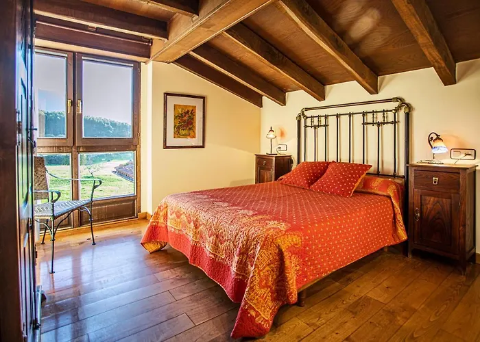 Turísticos Nieves Póo