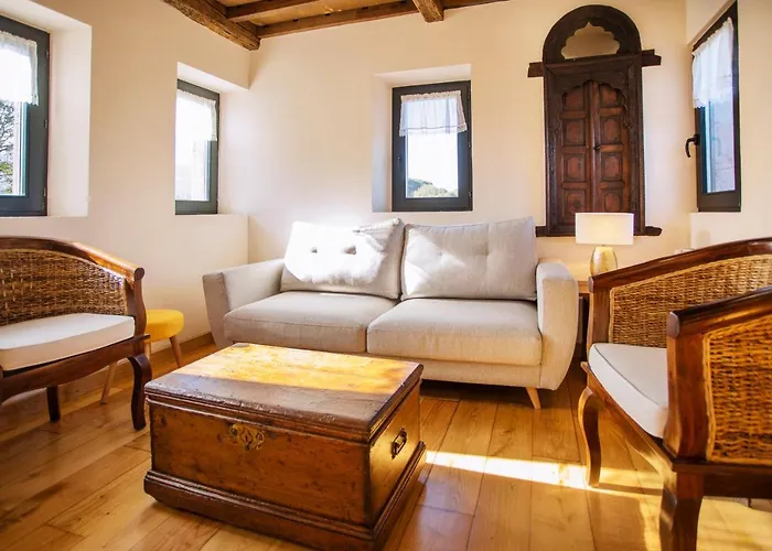 Turísticos Nieves Póo