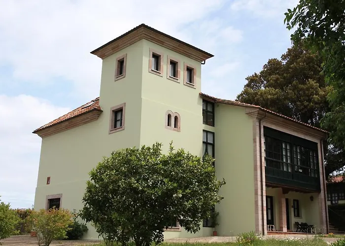 Turísticos Nieves Póo