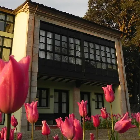 Apartamento Turísticos Nieves Póo